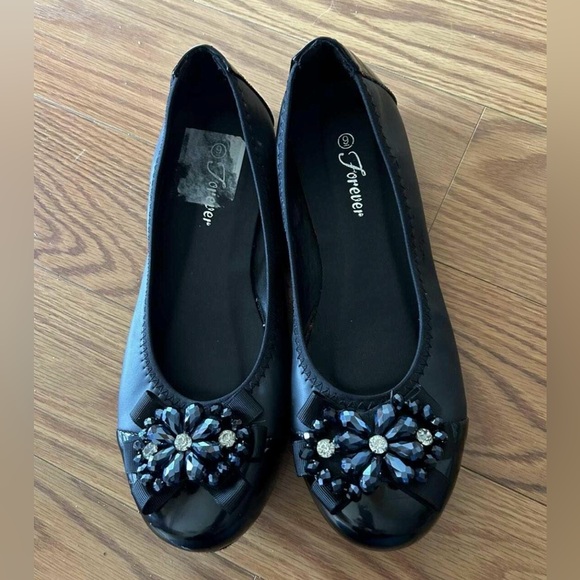 Shoes - Picture 1 of 1